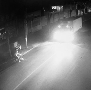 為公司采購省錢，竟然半夜連偷33個垃圾桶